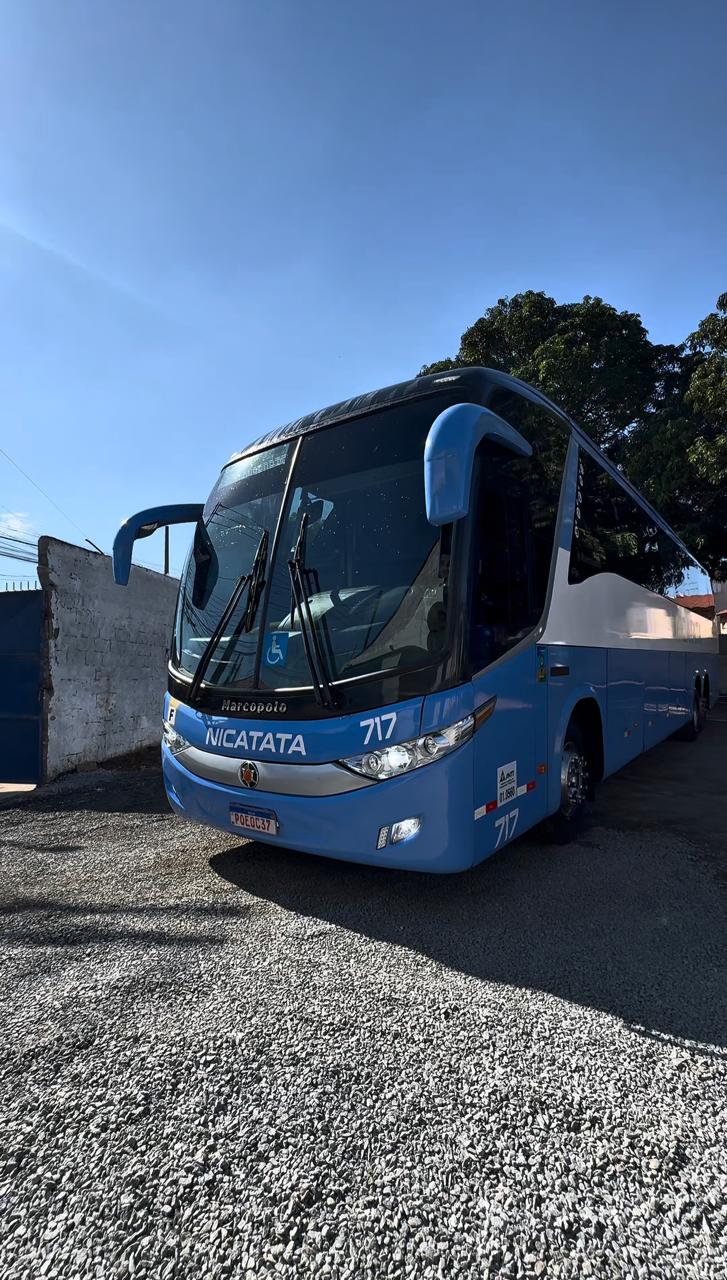 Ônibus lateral da frota Nicatata Transportes